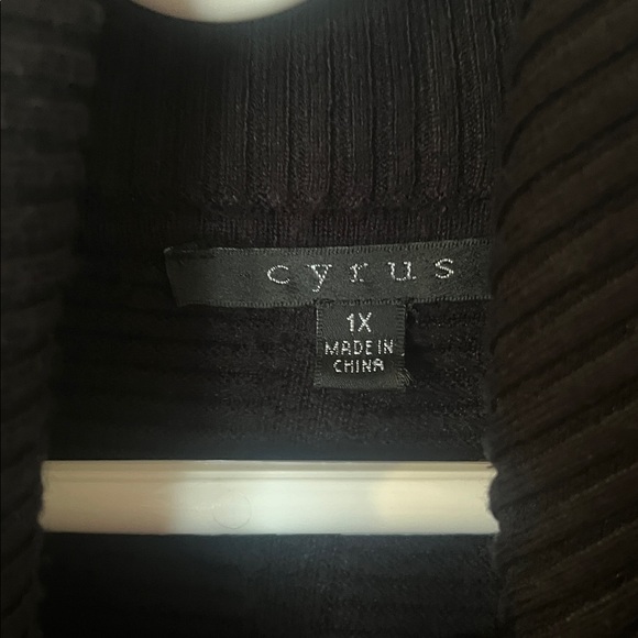 Cyrus Black Ribbed Sweater Womens 1X - Picture 2 of 6